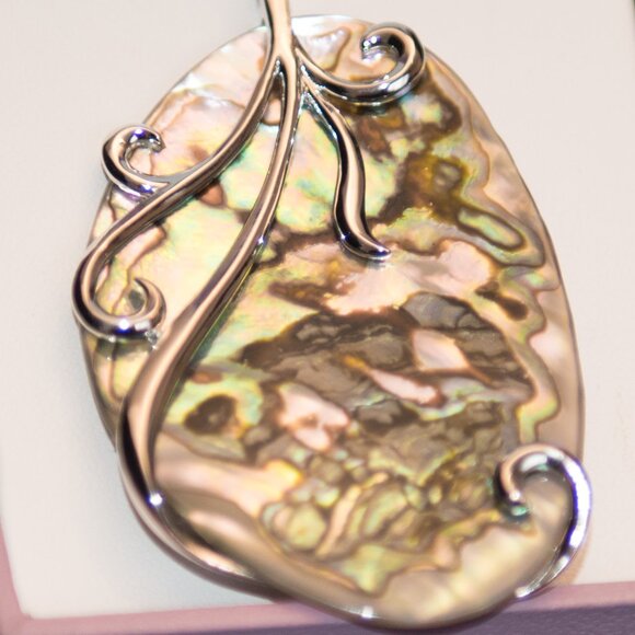 Large Abalone & Silver Pendant with Abalone Earrings - Picture 1 of 6